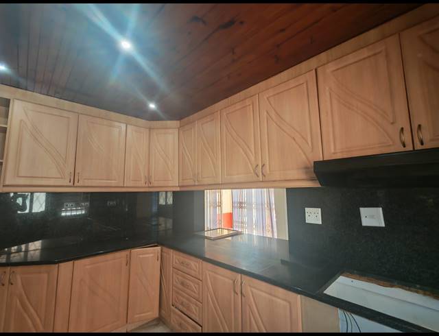 3 BEDROOM FREESTANDING FOR SALE IN WOODVIEW